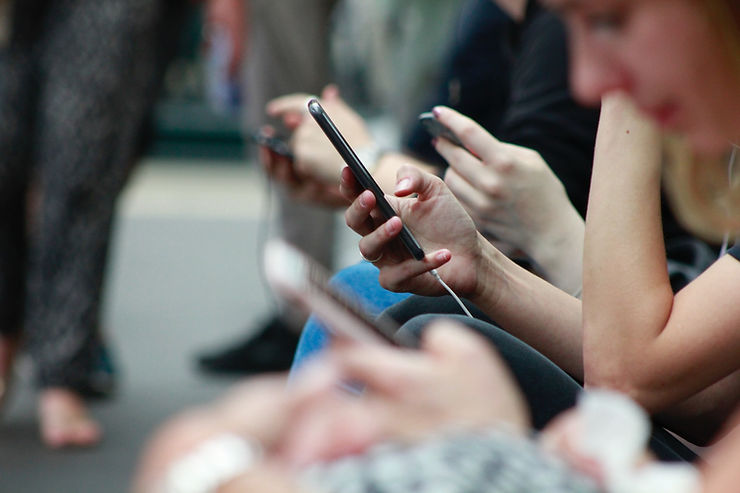 Bangun Brand dengan SMS Marketing | Motict