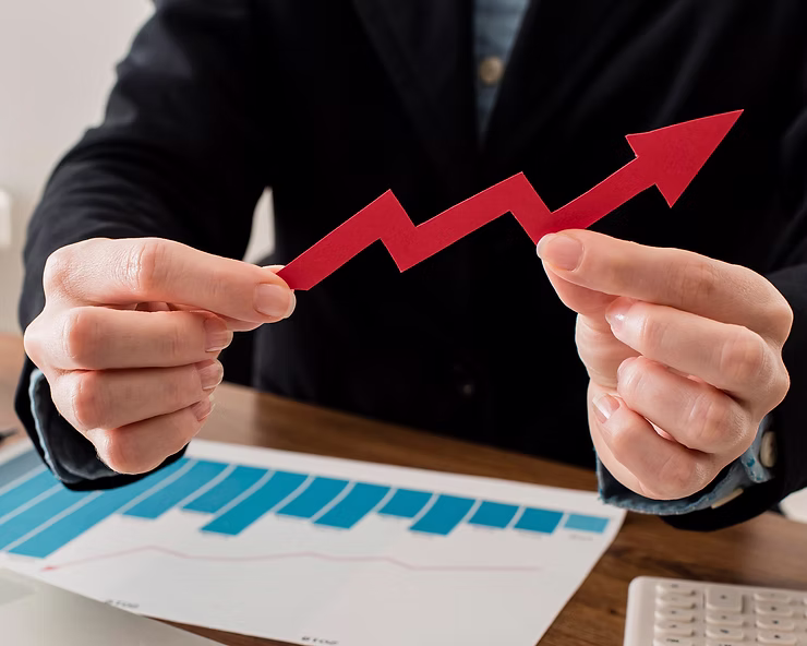 Dari Efisiensi ke Inovasi: Begini Cara AI Bikin Bisnis Level Up